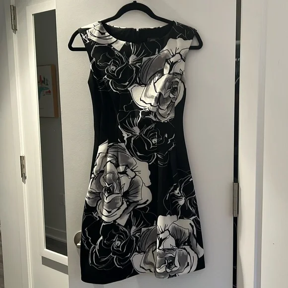 fitted lace wedding dress Vince Camuto Women's Print Scuba Fit & Flare Dress Blue Combo 6